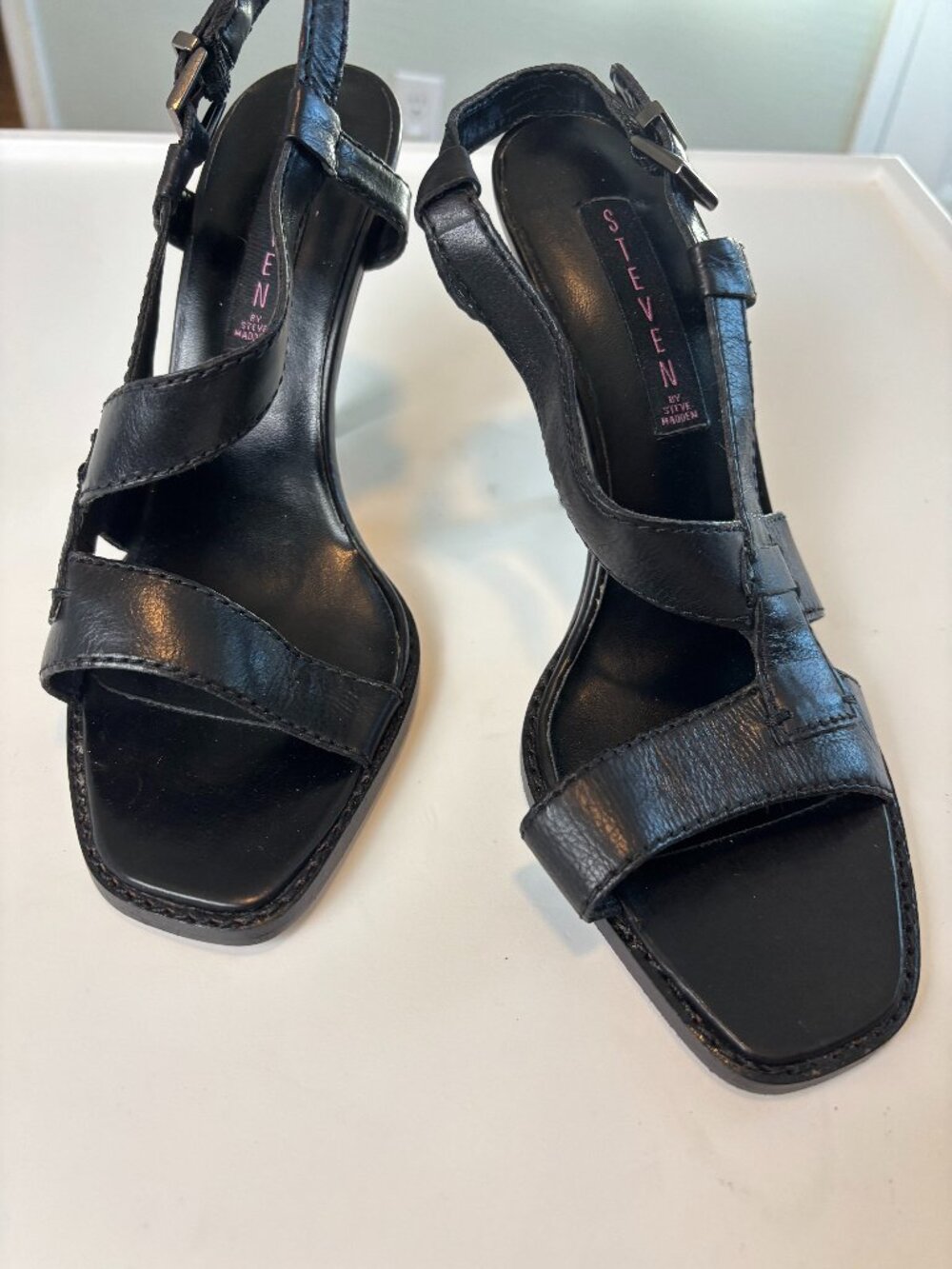 Steven by Steve Madden Black Leather Slingback Heels Y2K Sandals Size 8 Consign